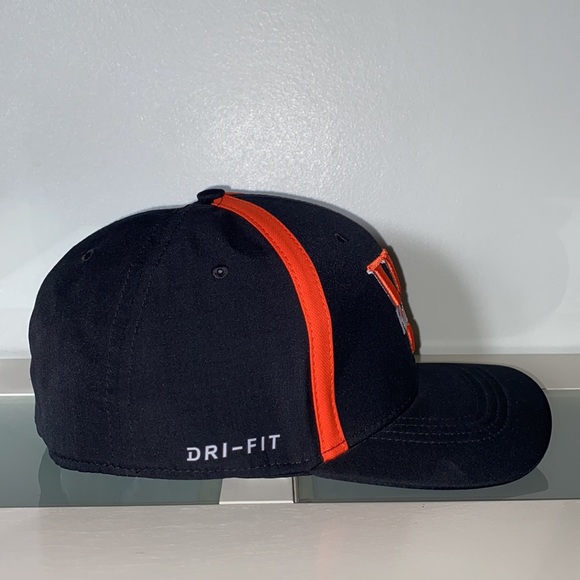 Vintage College Nike Dri-Fit Stretch-Fit Cap Hat-One Size -Wartburg Knights,Iowa - Picture 6 of 10